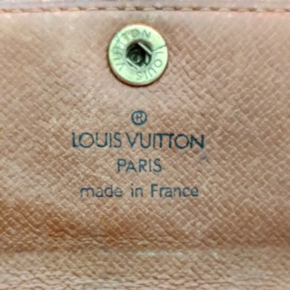 Louis Vuitton Monogram Key Holder/Wallet #1500💥PRICE DROP💥